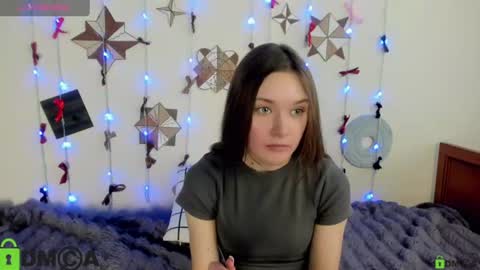 Snapshot of elina_x chatting on 06/18/26, 01:37 elina_x online show from 06/18/26, 01:37