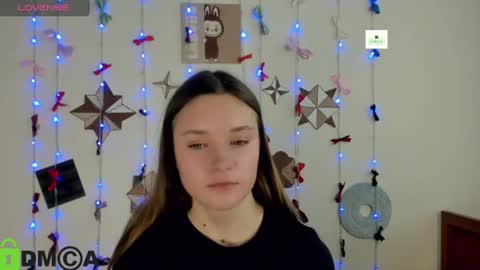 Snapshot of elina_x chatting on 06/21/26, 01:35 elina_x online show from 06/21/26, 01:35