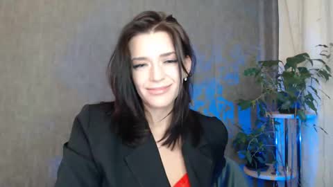 Elina online show from 04/19/26, 10:45