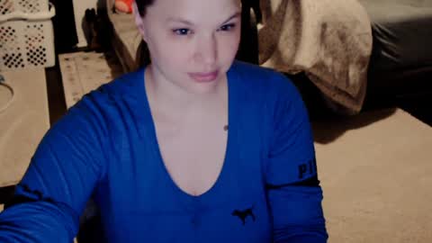 ElinaReign   online show from 09/22/25, 01:18