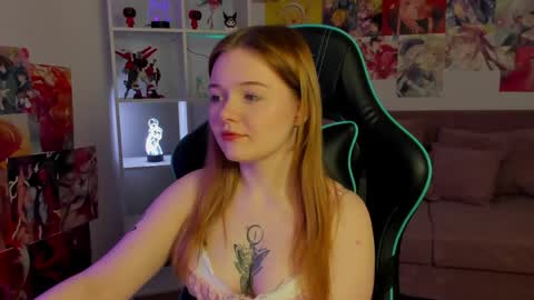 elinavale online show from 04/14/26, 05:08