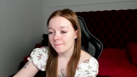 elinavale online show from 06/08/26, 05:13