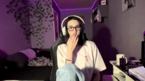 Milica online show from 05/10/26, 02:11