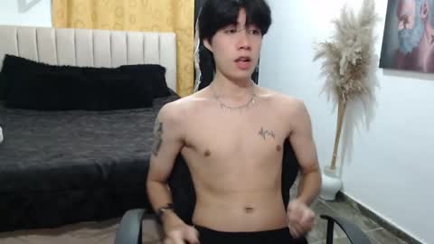 Snapshot of elio_collem chatting on 05/11/26, 02:39 ELIO online show from 05/11/26, 02:39