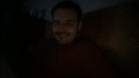 Snapshot of eliot26 chatting on 12/25/24, 10:27 e26 online show from 12/25/24, 10:27