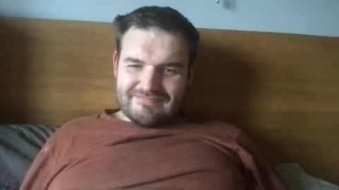 Snapshot of eliot26 chatting on 12/30/24, 12:31 e26 online show from 12/30/24, 12:31