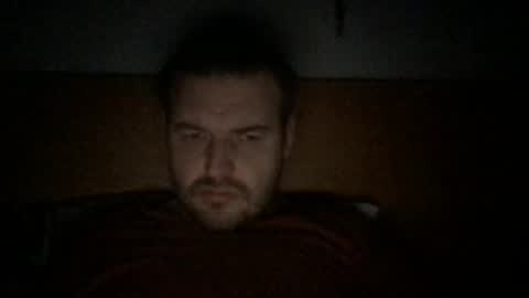 Snapshot of eliot26 chatting on 12/31/24, 01:04 e26 online show from 12/31/24, 01:04