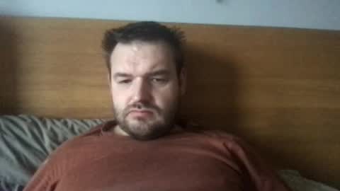 Snapshot of eliot26 chatting on 12/31/24, 10:48 e26 online show from 12/31/24, 10:48
