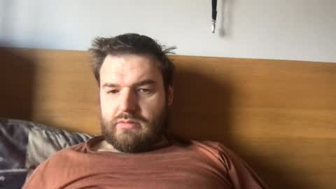 Snapshot of eliot26 chatting on 02/05/25, 11:23 e26 online show from 02/05/25, 11:23