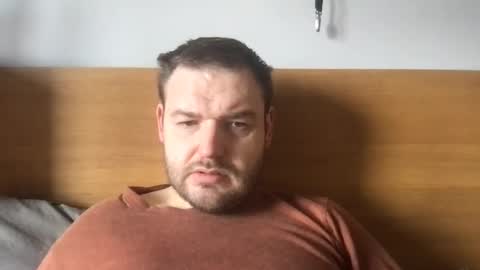 Snapshot of eliot26 chatting on 03/01/25, 10:45 e26 online show from 03/01/25, 10:45