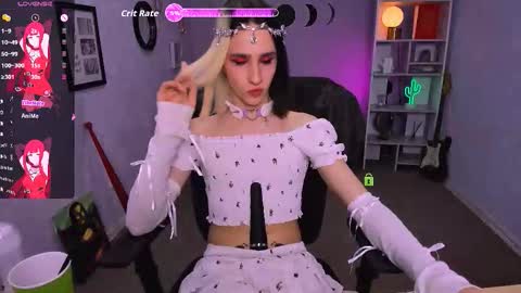Snapshot of eliot_meow chatting on 10/18/25, 03:57 eliot_meow online show from 10/18/25, 03:57