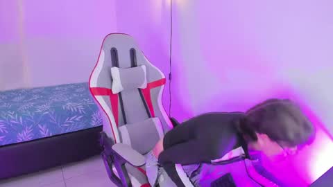 Eliot online show from 04/23/26, 09:17