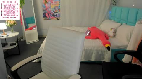 Snapshot of elira_vane chatting on 06/10/26, 02:56 Elira Vane online show from 06/10/26, 02:56