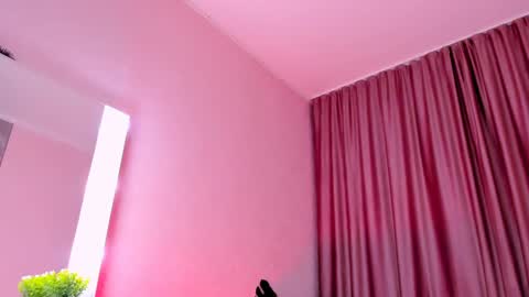 Elizabeth online show from 12/15/24, 11:23