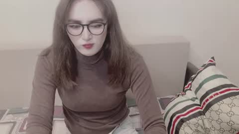 Snapshot of elisa_2001 chatting on 07/06/26, 10:23 Liza online show from 07/06/26, 10:23