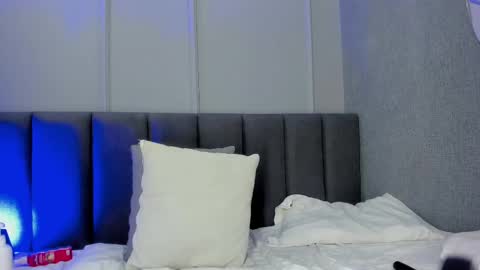 Elisa online show from 03/09/25, 09:57