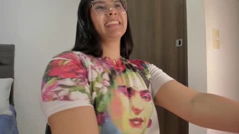      online show from 10/24/25, 03:14