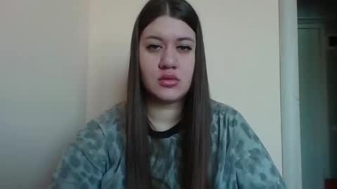 Snapshot of elisa_kollin chatting on 01/25/25, 07:49 Aletta Oushen online show from 01/25/25, 07:49