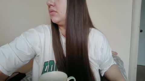 Snapshot of elisa_kollin chatting on 01/29/25, 11:20 Aletta Oushen online show from 01/29/25, 11:20
