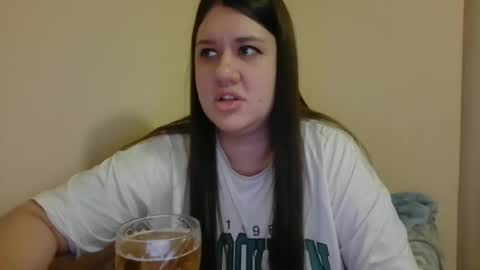 Snapshot of elisa_kollin chatting on 01/29/25, 05:24 Aletta Oushen online show from 01/29/25, 05:24