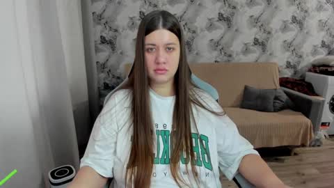 Snapshot of elisa_kollin chatting on 09/29/25, 09:58 Aletta Oushen online show from 09/29/25, 09:58