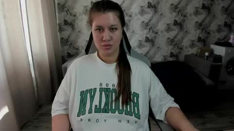 Aletta Oushen online show from 04/23/26, 09:08