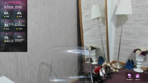 Snapshot of elisabaxter chatting on 01/08/25, 08:49 Maria online show from 01/08/25, 08:49