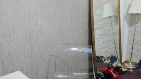 Snapshot of elisabaxter chatting on 02/14/25, 06:02 Maria online show from 02/14/25, 06:02