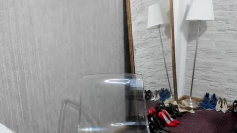 Snapshot of elisabaxter chatting on 02/27/25, 02:53 Maria online show from 02/27/25, 02:53