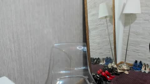 Snapshot of elisabaxter chatting on 03/07/25, 05:40 Maria online show from 03/07/25, 05:40