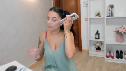 Snapshot of elisabaxter chatting on 09/12/25, 05:07 Maria online show from 09/12/25, 05:07