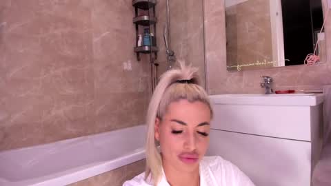 elisabeth_jason online show from 04/23/26, 02:30