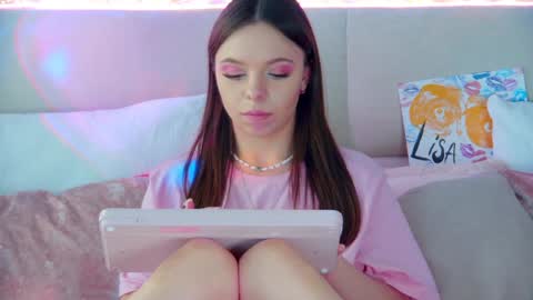 ElisabethDavis online show from 01/30/25, 06:21