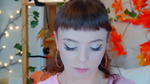 ElisabethDavis online show from 10/11/25, 05:00