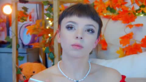 ElisabethDavis online show from 10/16/25, 07:59