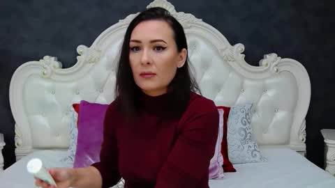 Snapshot of elisabethswan chatting on 02/12/26, 08:42 Krissy online show from 02/12/26, 08:42