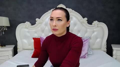 Snapshot of elisabethswan chatting on 02/19/26, 08:21 Krissy online show from 02/19/26, 08:21