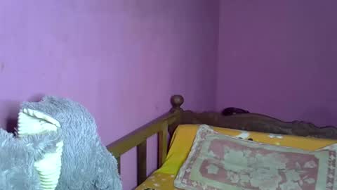 Snapshot of elisah01 chatting on 02/06/26, 04:54 elisah01 online show from 02/06/26, 04:54