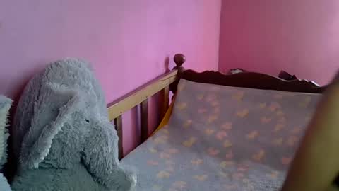 Snapshot of elisah01 chatting on 02/15/26, 04:53 elisah01 online show from 02/15/26, 04:53