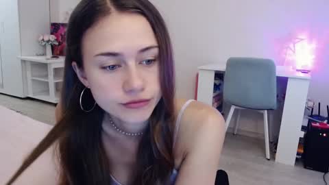 Elis online show from 09/11/25, 04:01