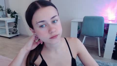 Elis online show from 02/13/26, 05:47