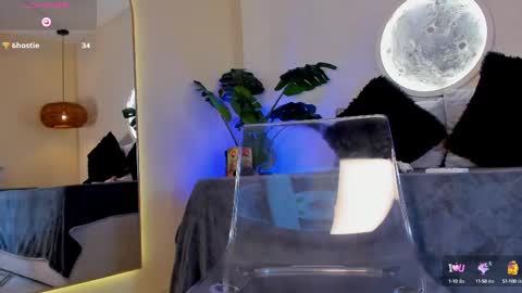 Snapshot of elise_diamond chatting on 03/07/25, 05:29 Elise diamond online show from 03/07/25, 05:29