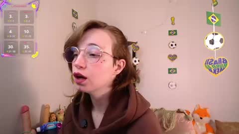 elise_nyx online show from 06/23/26, 12:47