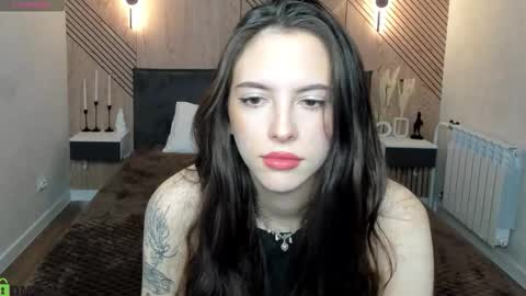 Elise online show from 03/07/26, 01:13