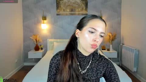 Elise online show from 03/10/26, 09:25