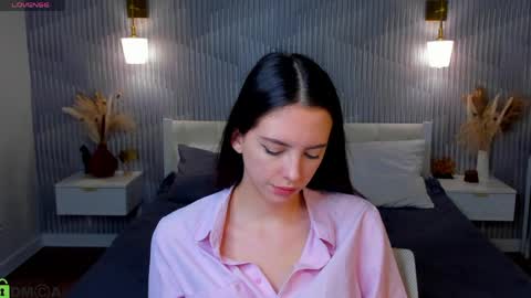 Elise online show from 04/09/26, 01:05