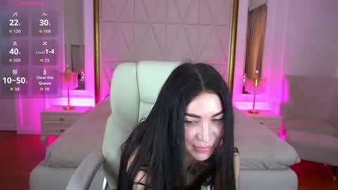 elisevelour online show from 04/22/26, 12:28