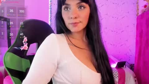 E L I S S A online show from 09/19/25, 03:56