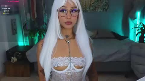 Snapshot of elissecinnamon_ chatting on 07/11/26, 01:19 Elissecinnamon online show from 07/11/26, 01:19