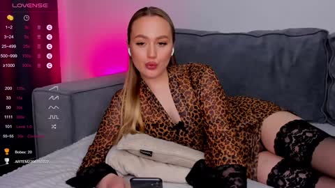 Eliss  online show from 02/06/25, 05:30